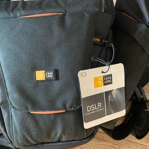 Case Logic DSLR sling NWT